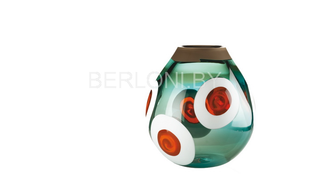 Omega Venini - стеклянная ваза в цвете mint - мятный цвет в интерьере