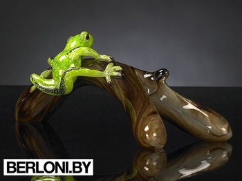 Декоративный предмет Branch With Frog